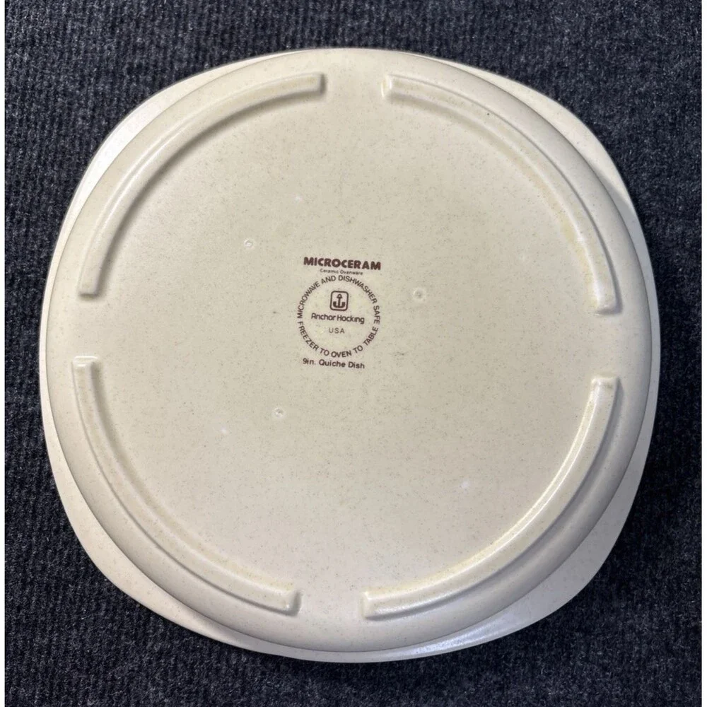 Microceram Anchor Hocking Ceramic Ovenware 9in Quiche Dish Freezer to Oven Safe
